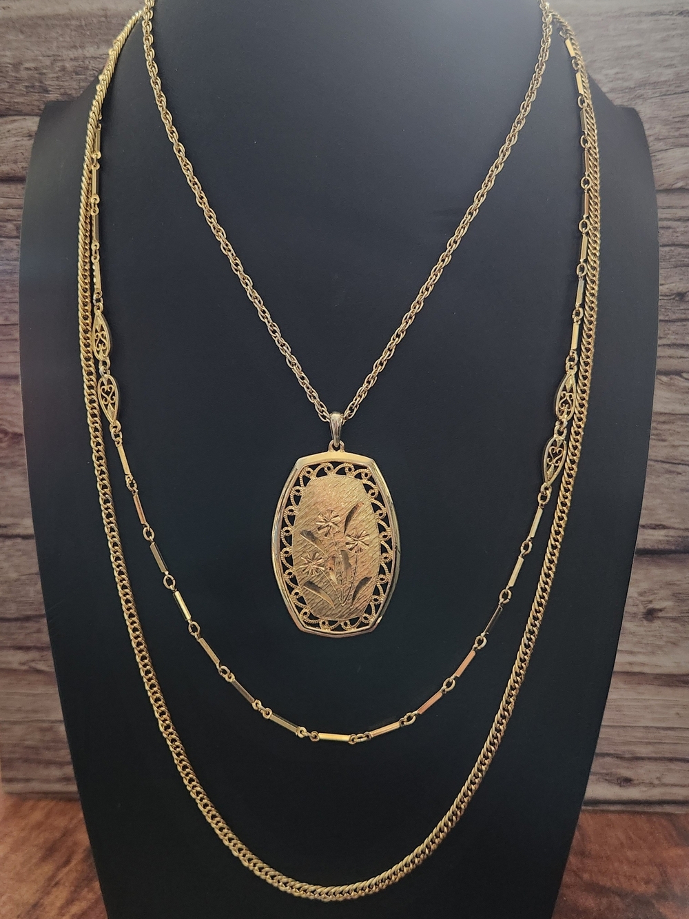 Vintage Gold Tone 3 Strand Layered Etched Floral Pendant Necklace